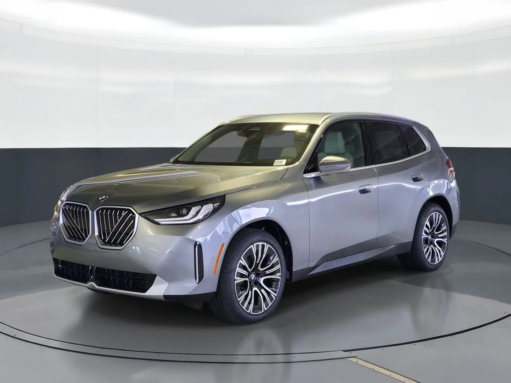 New 2026 Skyscraper Grey Metallic BMW 30 xDrive image 1