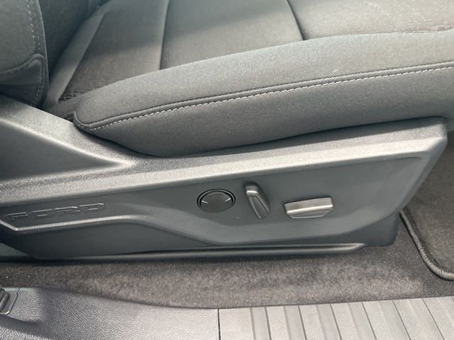 New 2026 Oxford White Ford XLT image 46