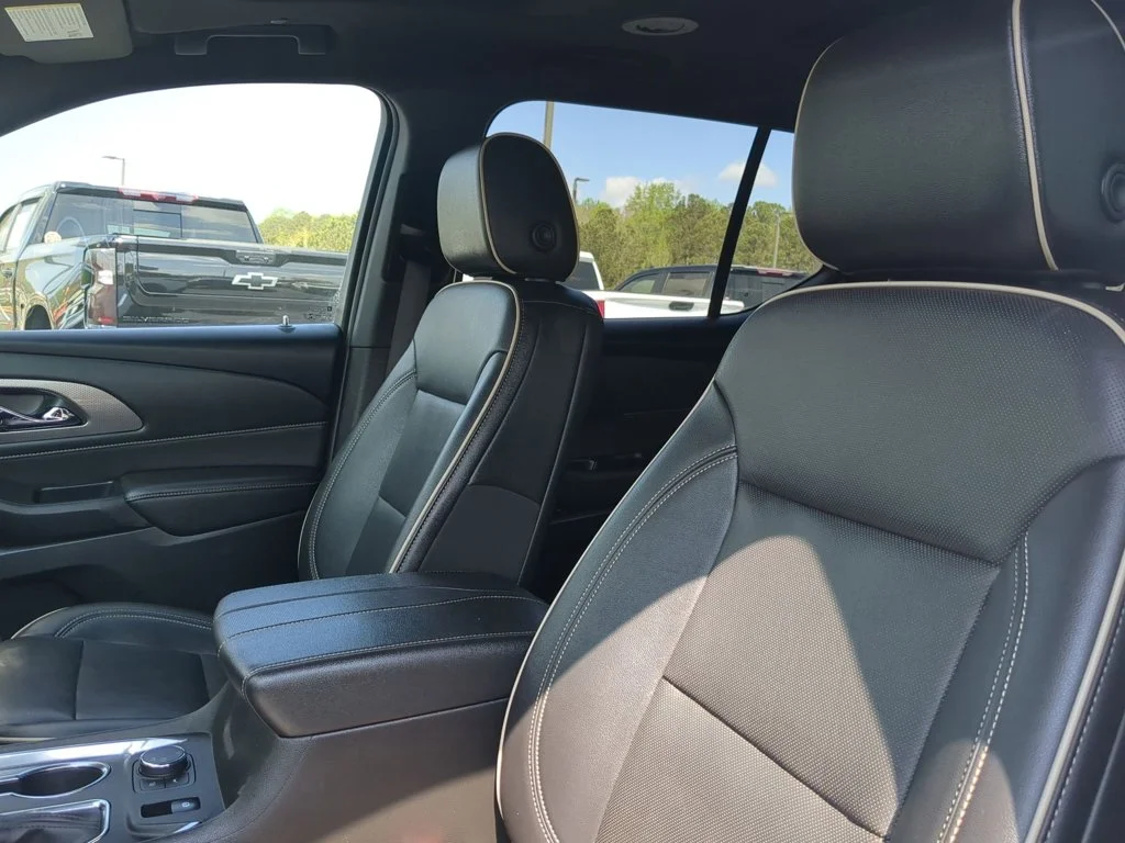 Used 2022 Summit White Chevrolet Premier image 15