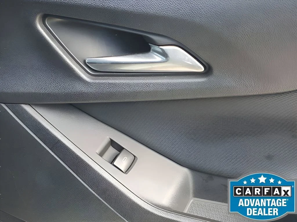 Used 2025 Cacti Green Chevrolet LT image 37
