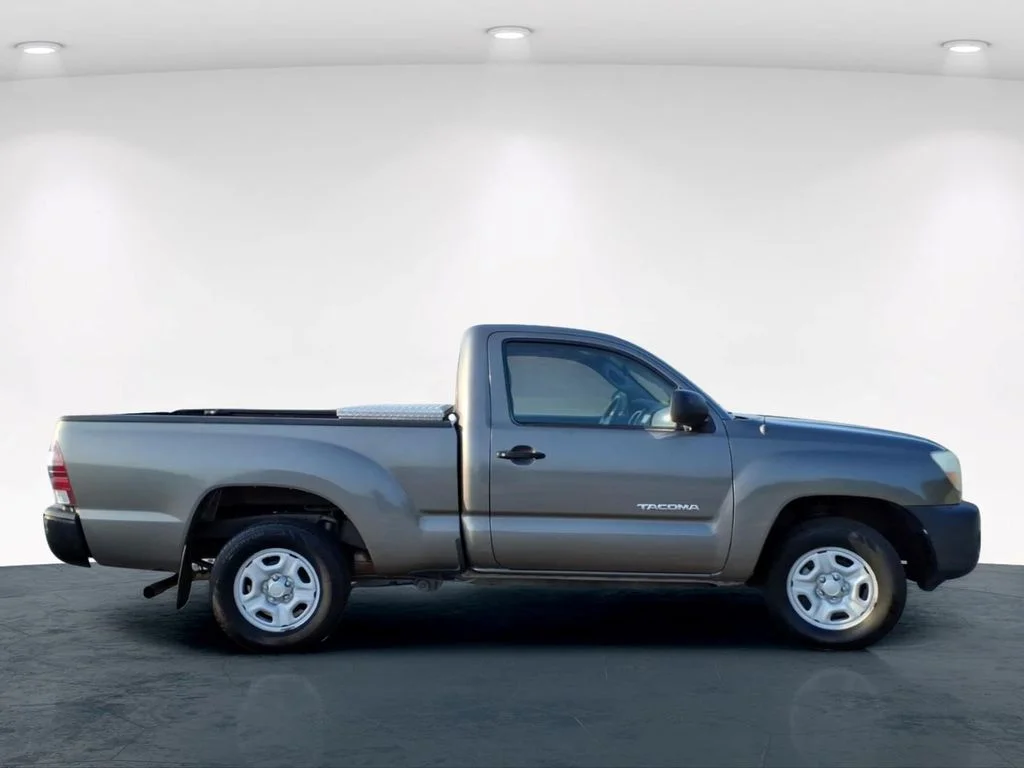 Used 2009 Beige Toyota  image 5