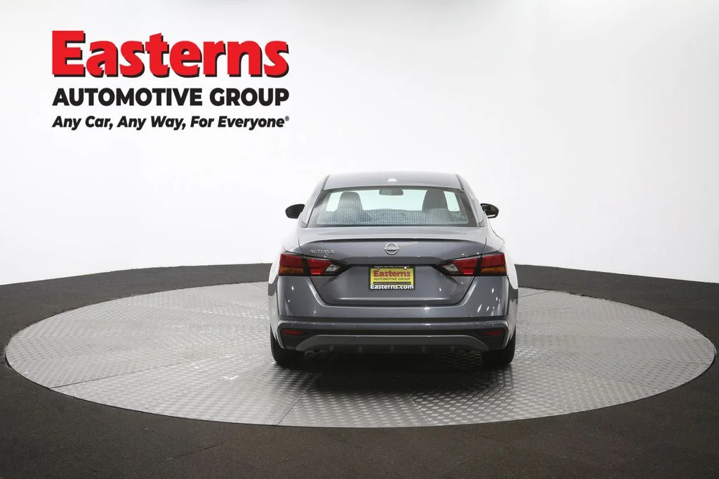 Used 2025 Gray Nissan 2.5 SV image 36