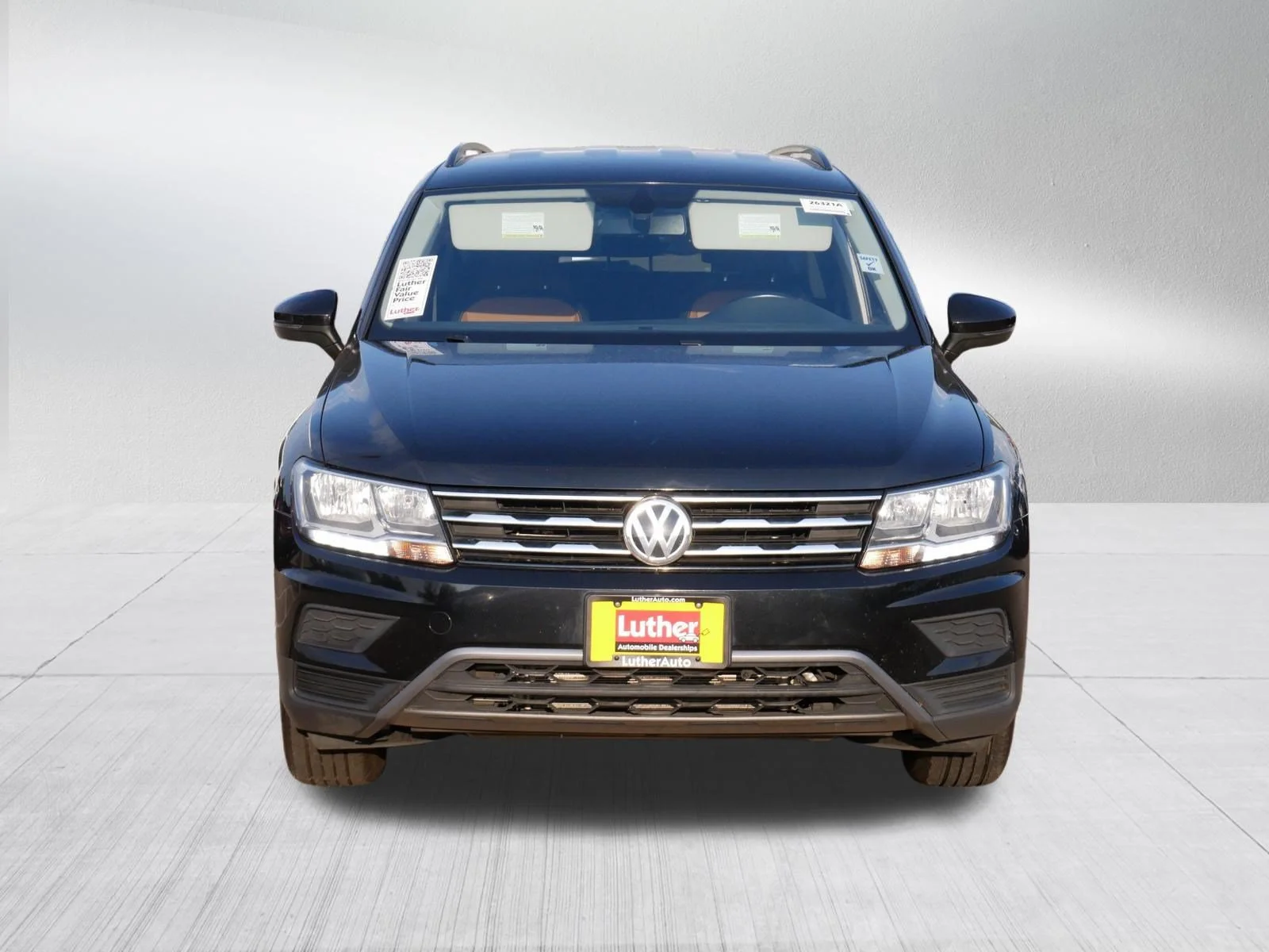 Used 2019 Volkswagen Tiguan SEL R-Line with VIN 3VV2B7AX6KM126355 for sale in Brooklyn Center, Minnesota