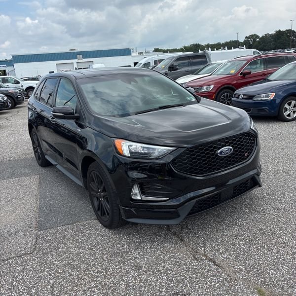 Used 2020 Black Ford ST Line image 5