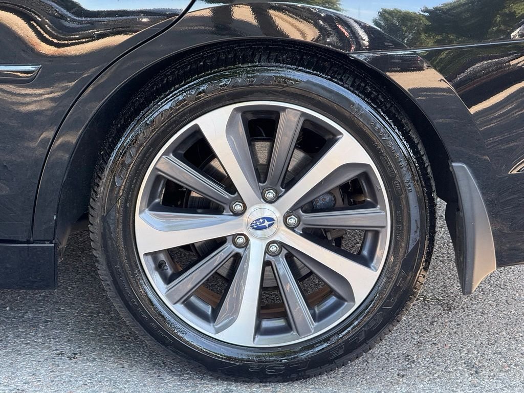 Used 2019 Black Subaru 2.5i image 6