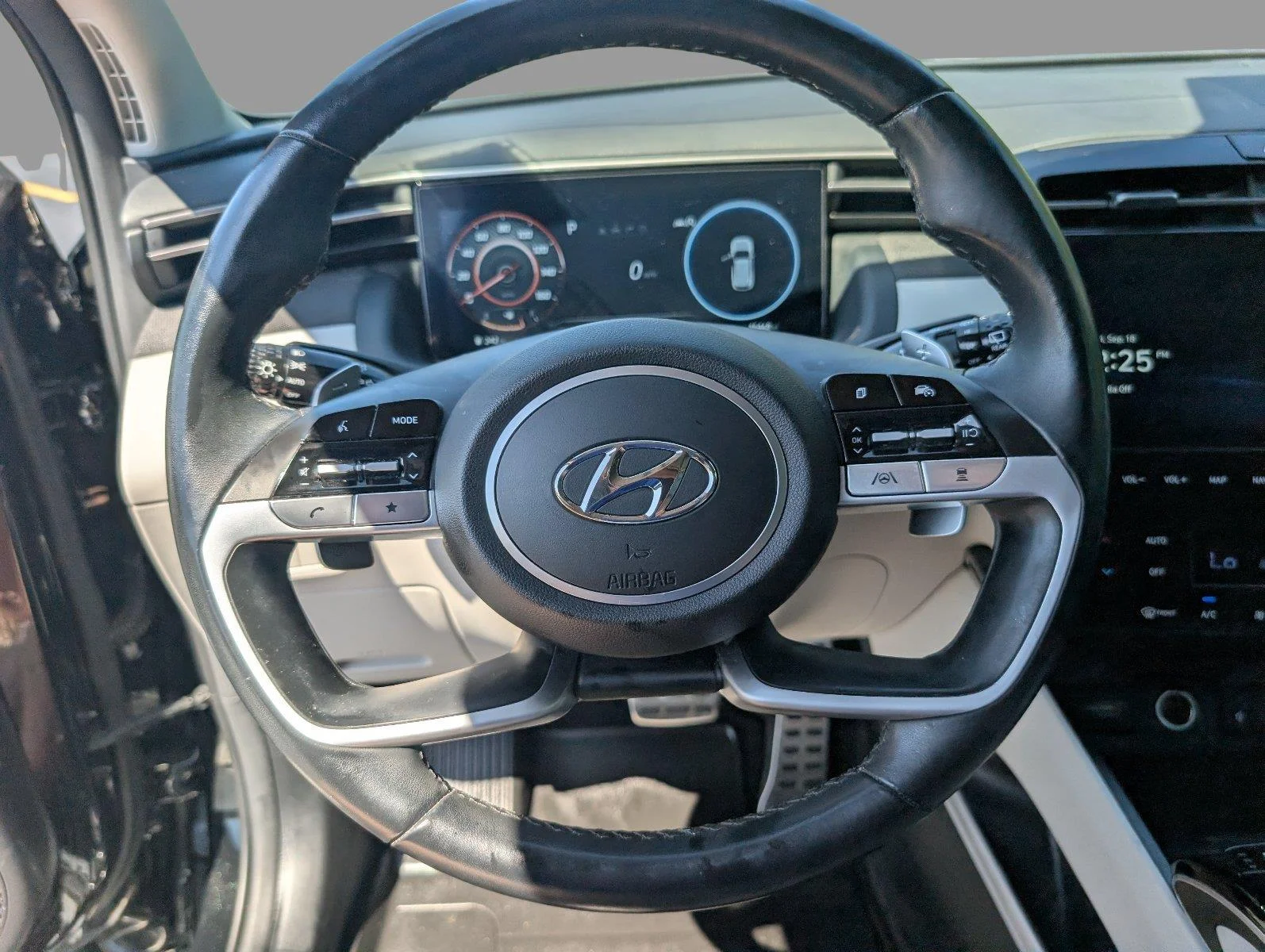 Used 2024 Black Pearl Hyundai Limited image 25