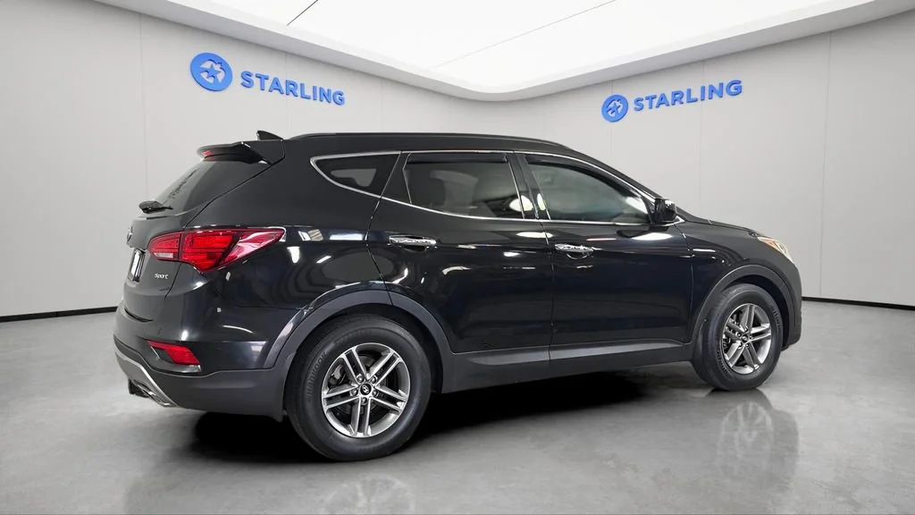 Used 2018 Black Hyundai 2.4L image 11