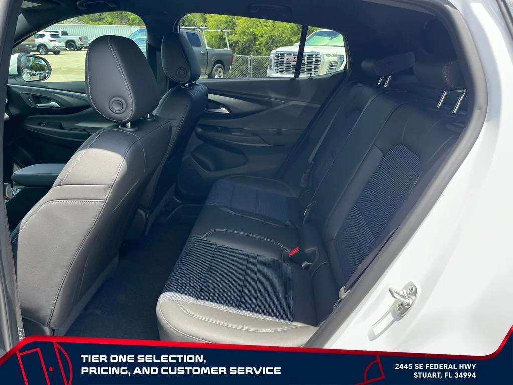 Used 2025 Summit White Buick Preferred image 11