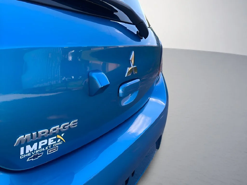 Used 2024 Blue Mitsubishi ES image 35