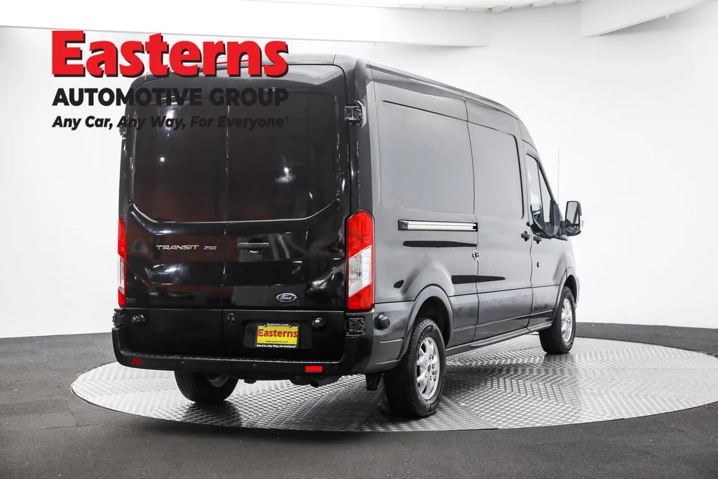 Used 2015 Black Ford Base image 5
