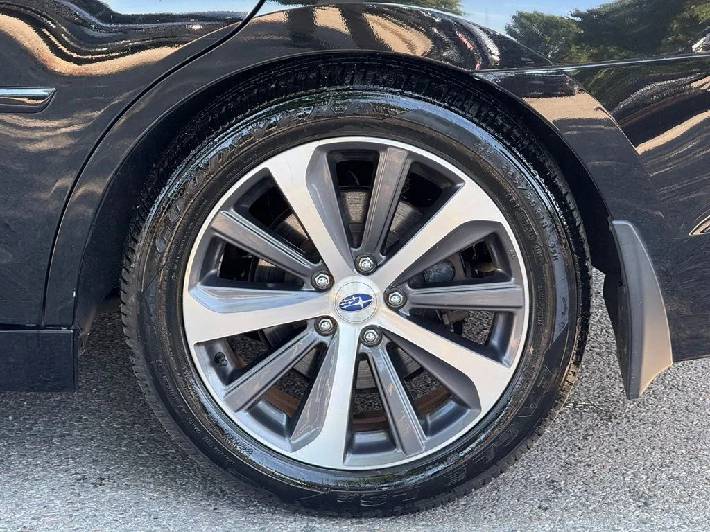 Used 2019 Black Subaru 2.5i image 6
