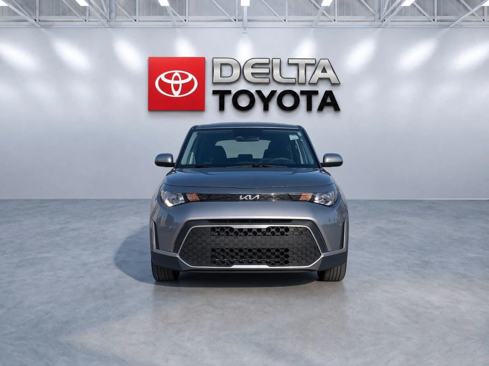 Used 2025 Steel Gray KIA LX FWD image 4