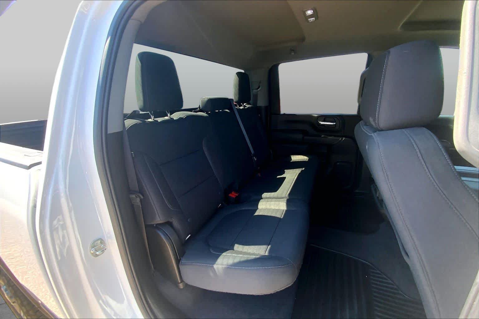 Used 2022 Summit White Chevrolet LT image 20