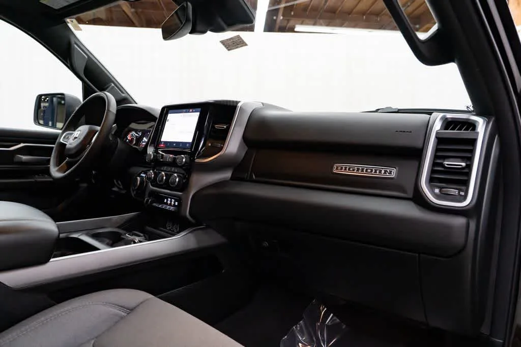 Used 2025 Diamond Black Crystal Pearlcoat Ram Big Horn image 31