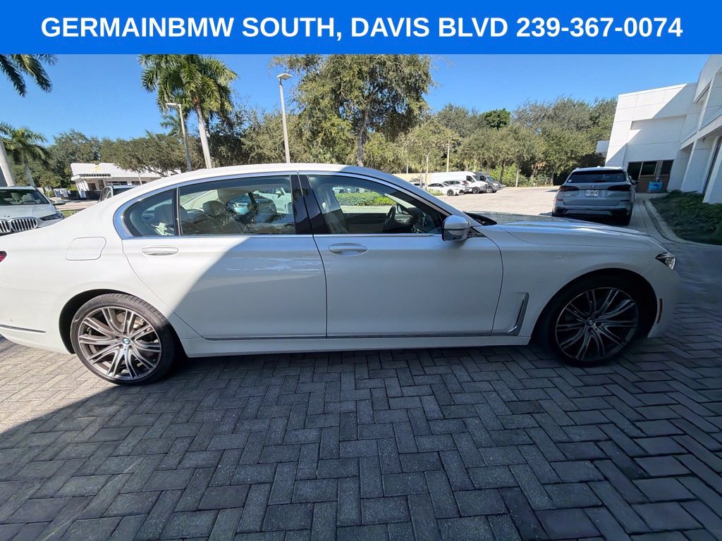 Used 2022 Mineral White Metallic BMW 750i xDrive image 15