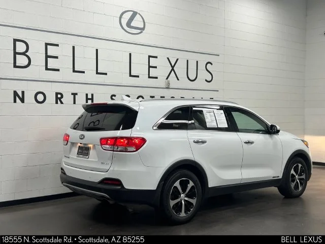 Used 2017 White Kia EX image 4
