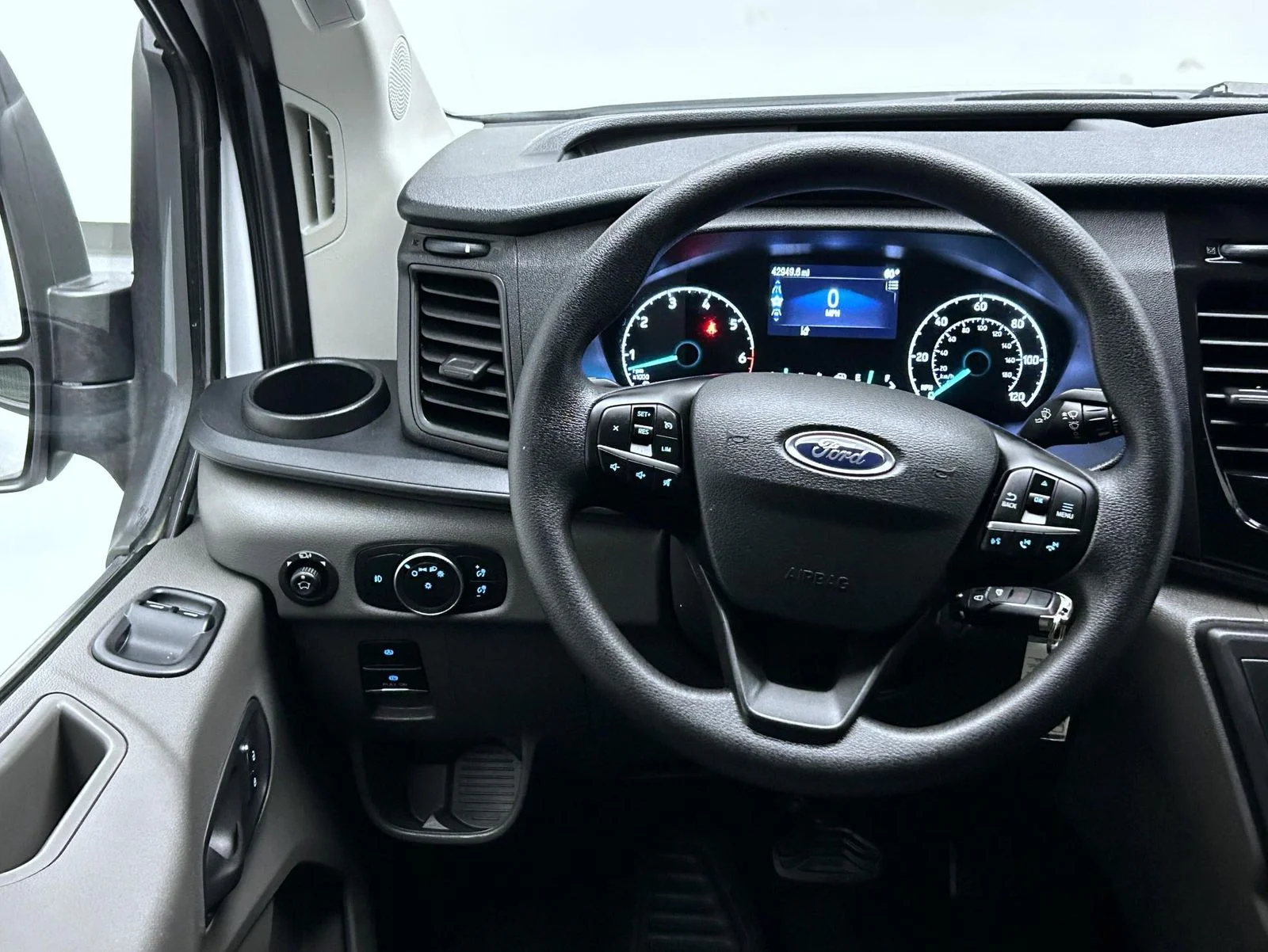 Used 2024 White Ford XLT image 12