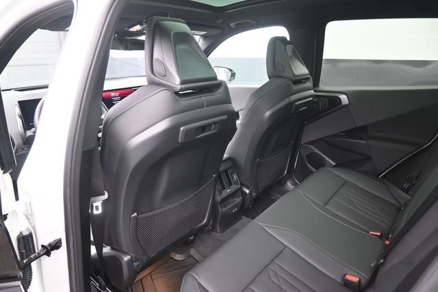 Used 2025 White BMW M50 xDrive image 23