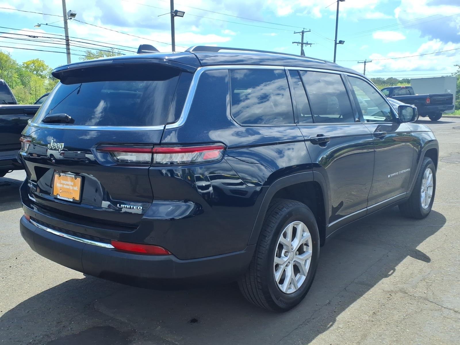 Used 2023 Blue Jeep Limited image 8
