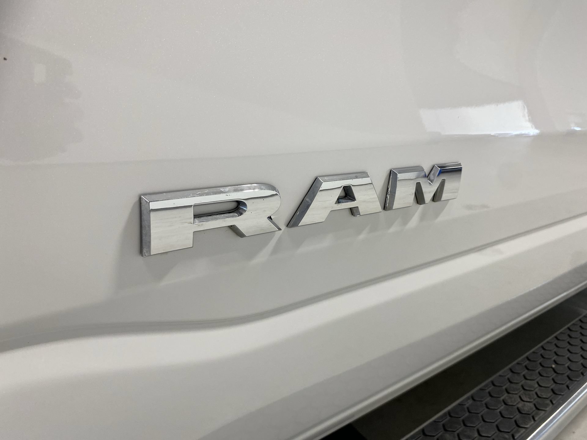 Used 2019 White Ram Laramie image 31