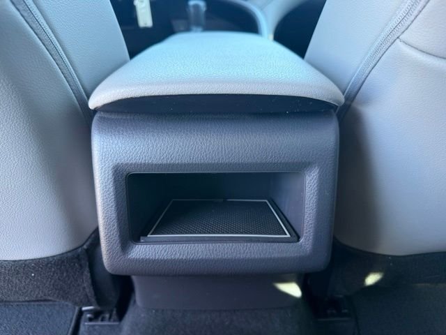 2022 Toyota Camry SE - Photo 35