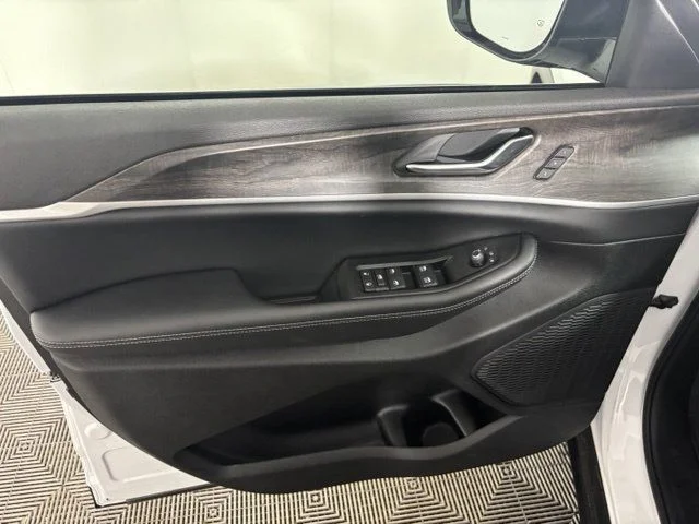 2026 Jeep Grand Cherokee L Limited - Photo 16