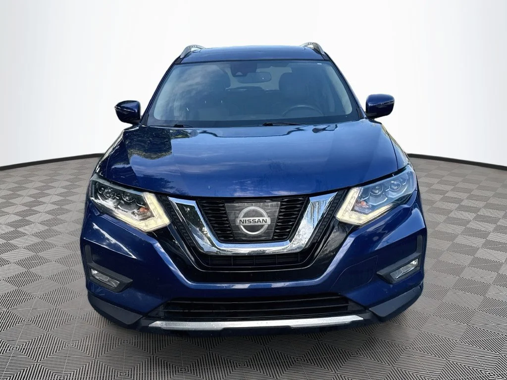 Used 2017 Nissan Rogue SL with VIN 5N1AT2MT6HC873981 for sale in West Park, FL