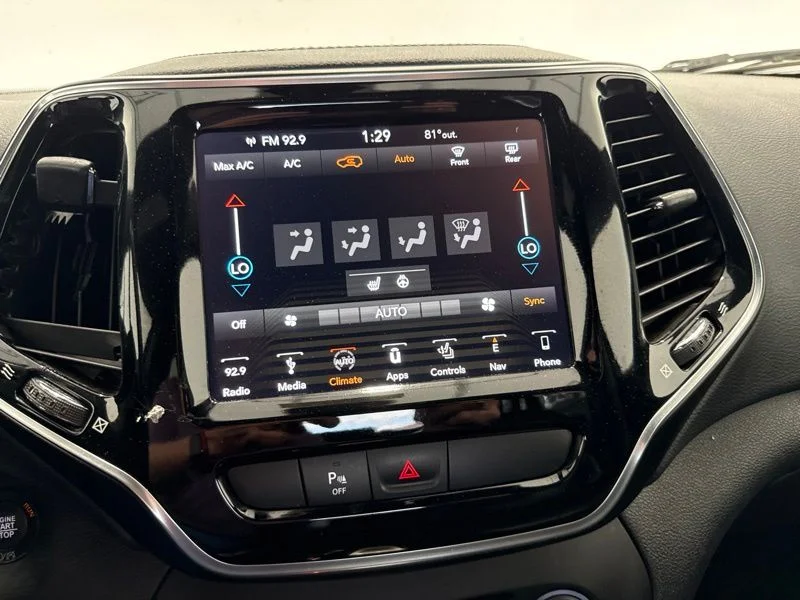 Used 2019 Black Jeep Limited image 30