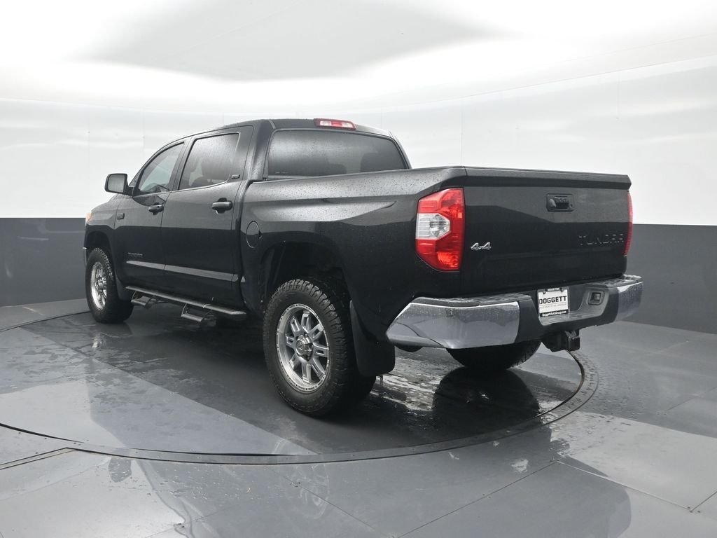 Used 2017 Black Toyota SR5 image 22