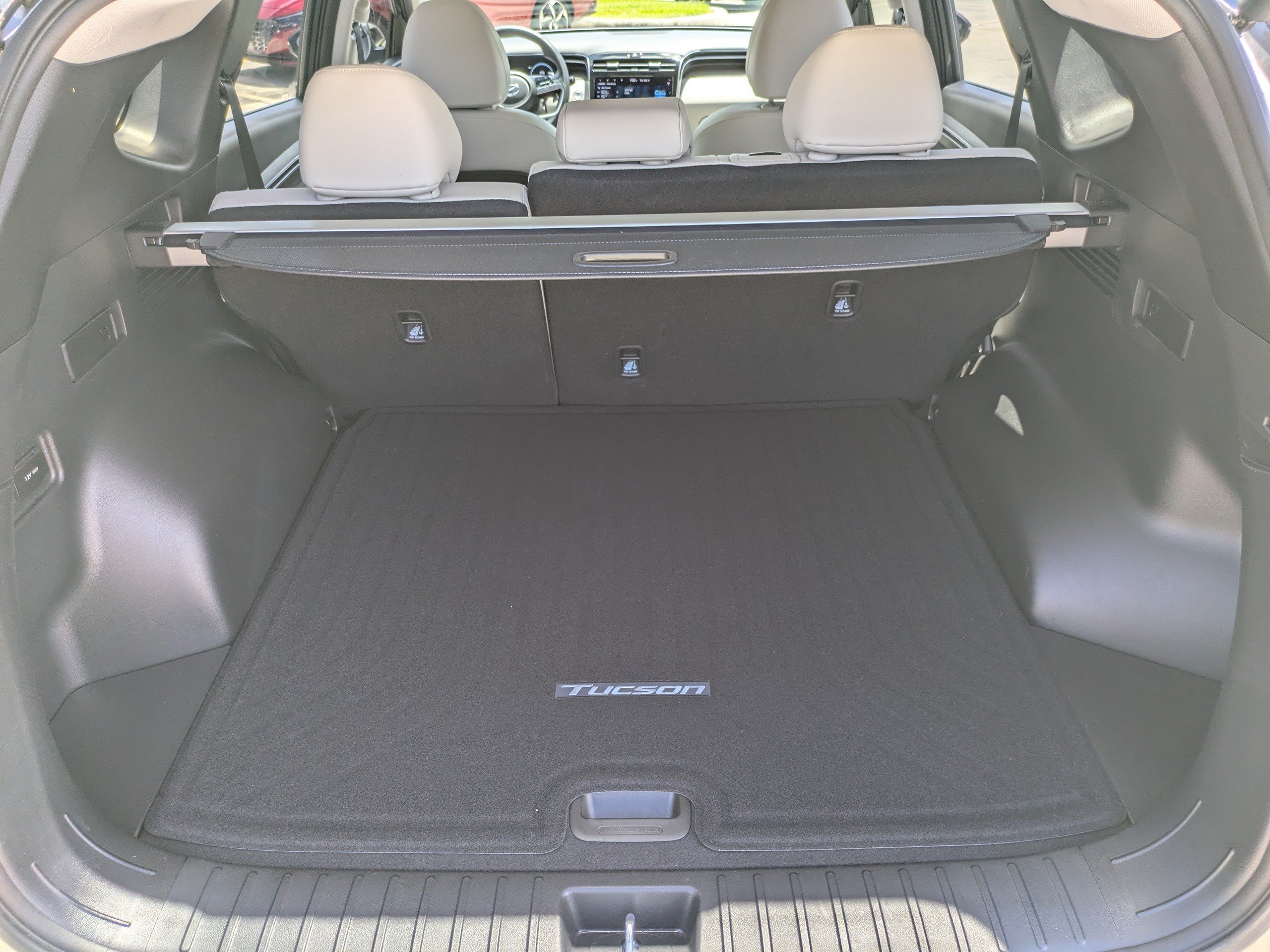 Certified Used 2024 Amazon Gray Hyundai SEL CONVENIENCE image 11