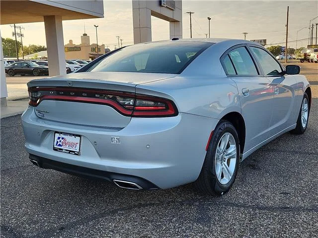 Used 2022 Silver Dodge SXT Rear-Wheel Drive image 5