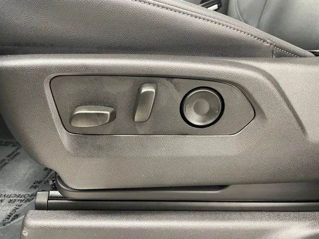 2025 Chevrolet Silverado 1500 LTZ - Photo 12