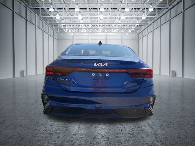 Used 2024 Blue Kia LXS image 4
