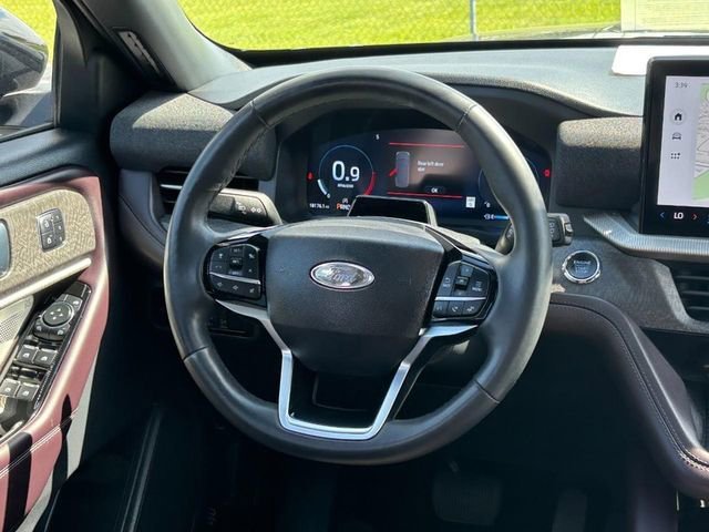 2025 Ford Explorer Platinum - Photo 13