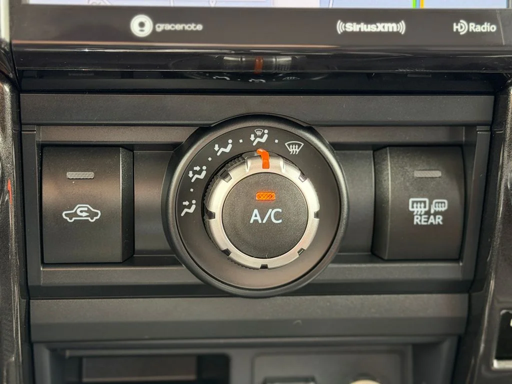 Used 2020 Gray Toyota Venture image 18
