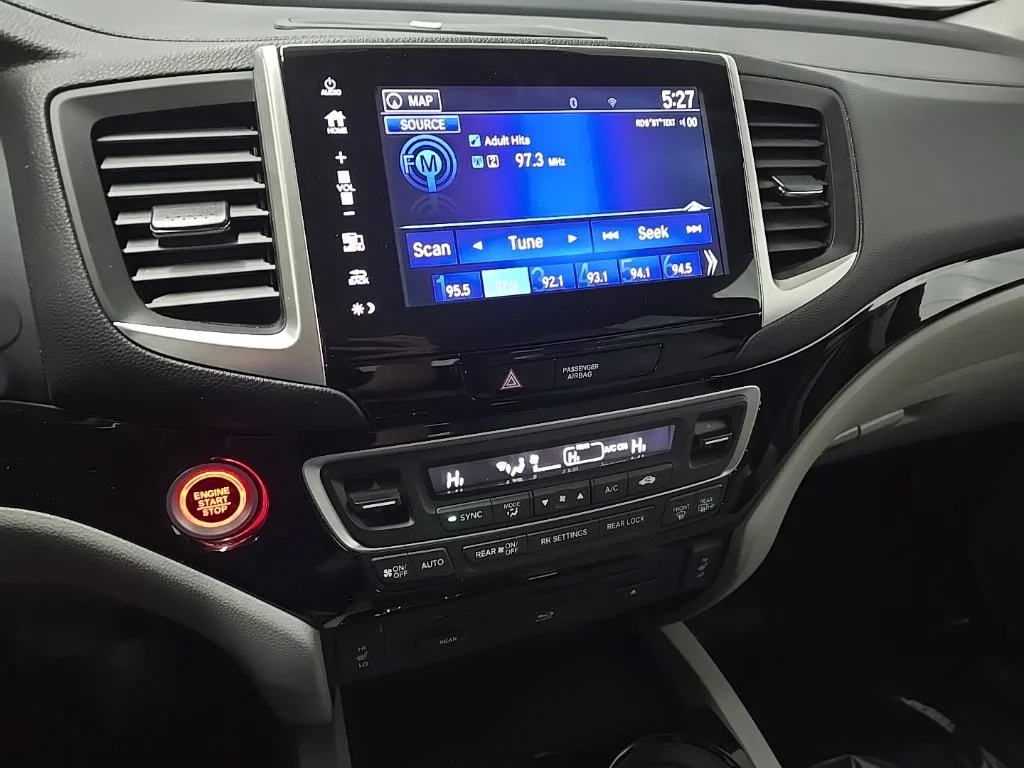 Used 2018 Steel Sapphire Metallic Honda Touring image 27