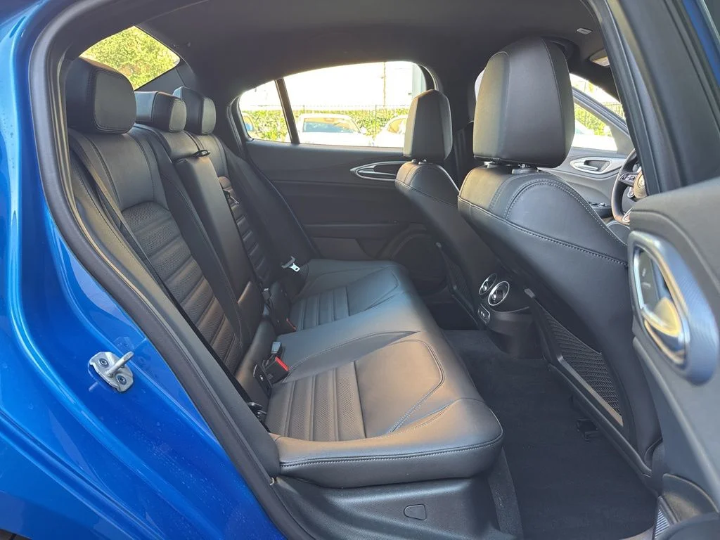 New 2026 Blue Metallic Alfa Romeo Base image 20
