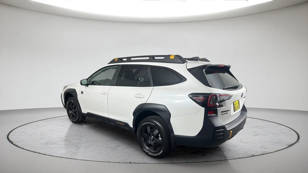 Used 2025 White Subaru Wilderness image 11