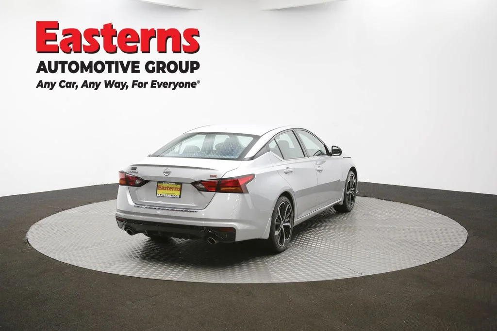 Used 2023 Silver Nissan 2.5 SR image 36
