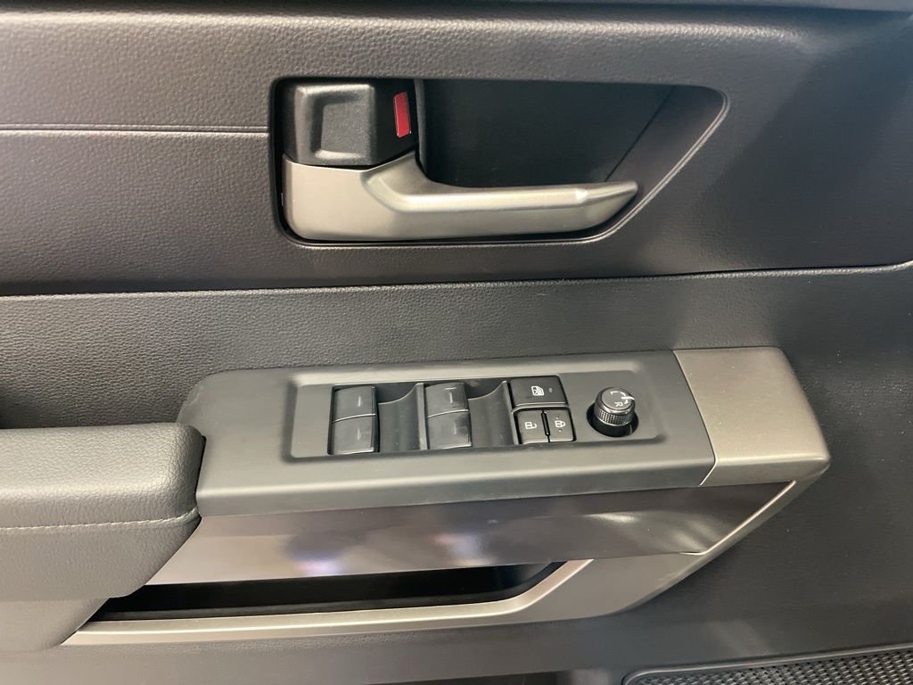 2026 Toyota Tundra SR5 - Photo 14