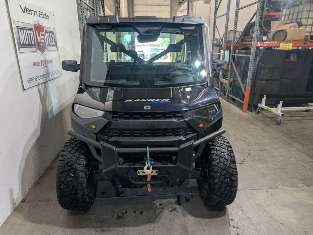 Used 2023 BLUE Polaris Premium image 4