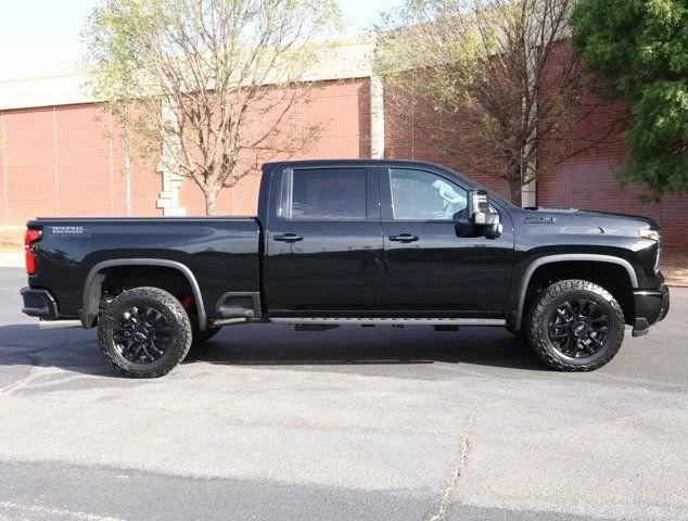 2026 Chevrolet Silverado 2500 HD LTZ - Photo 38
