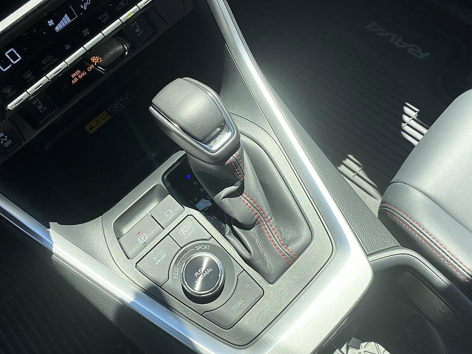 Used 2025 Blueprint/Mid Blk Met Toyota XSE image 17