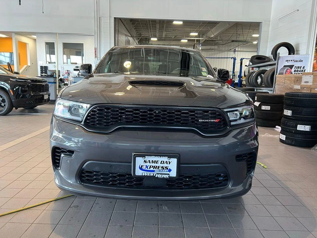 Used 2025 Vapor Gray Dodge R/T Plus image 2