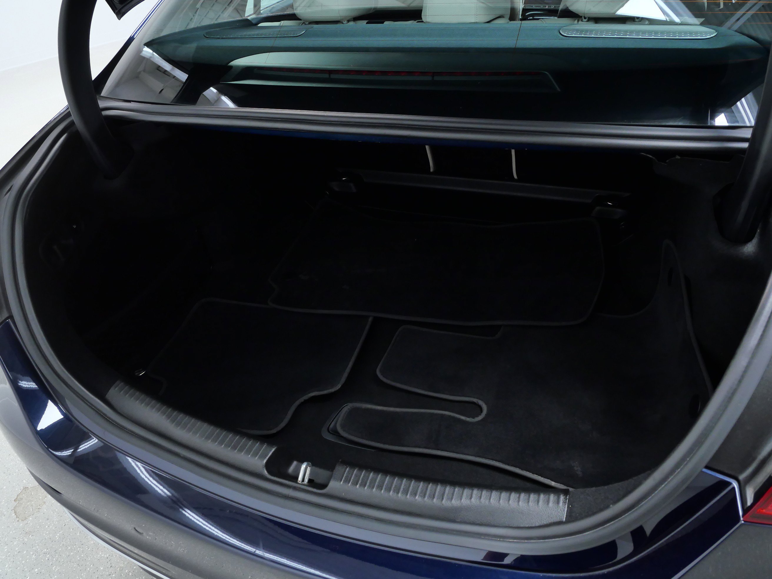 Certified Used 2022 Lunar Blue Metallic Mercedes-Benz C 300 image 7