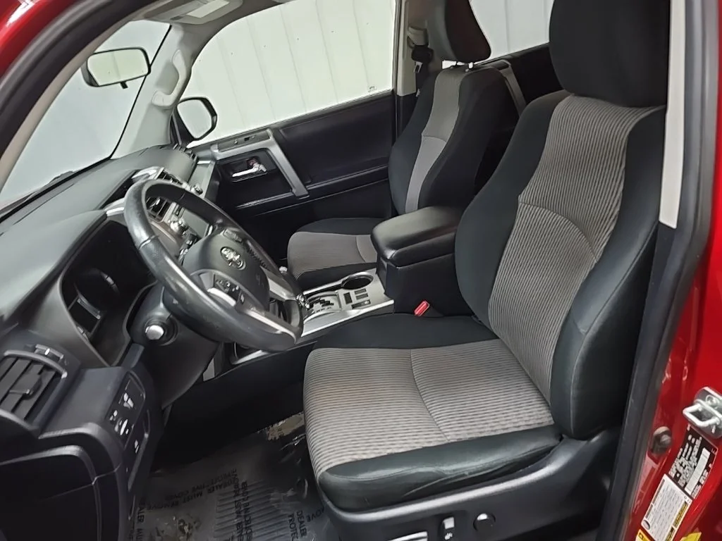 Used 2018 Red Toyota SR5 image 30