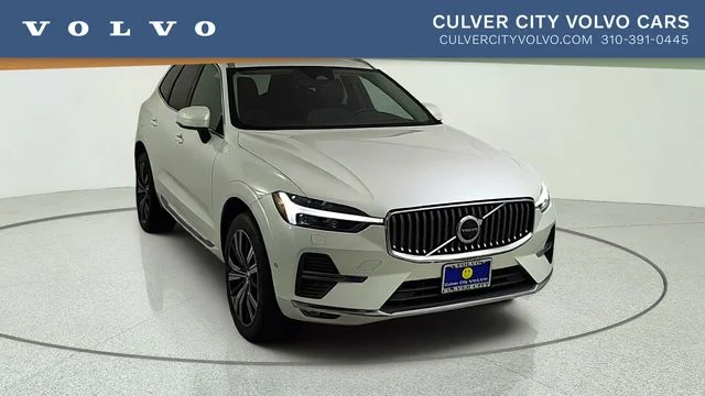 2023 Volvo XC60 B5 Ultimate Bright Theme