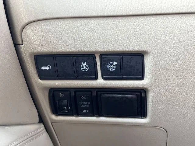 Used 2018 Blue INFINITI Base image 32
