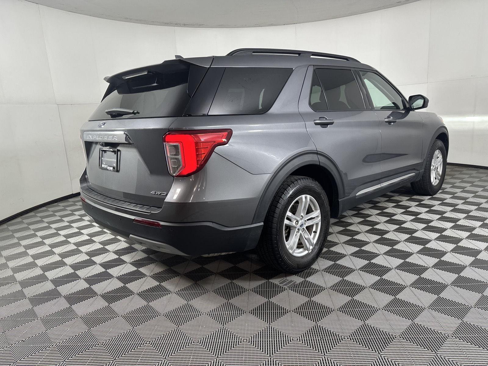 Used 2021 Carbonized Gray Ford XLT image 12