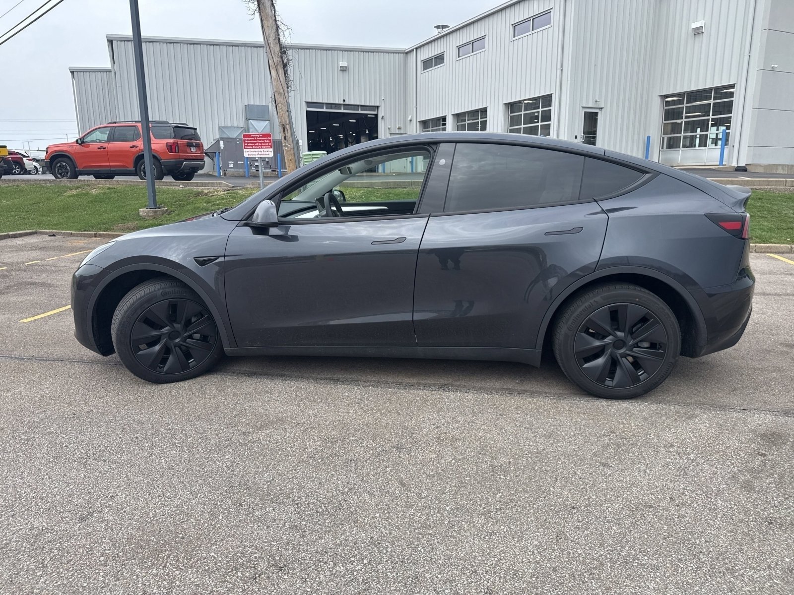 Used 2025 Tesla Model Y Long Range with VIN 7SAYGDEE5SF220297 for sale in Cincinnati, OH